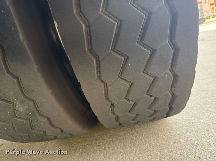 image for item DO7604 2001 Spartan pumper fire truck