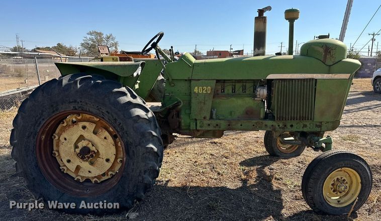 image for item DP5915 John Deere 4020 tractor