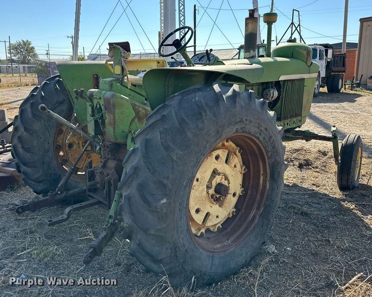 image for item DP5915 John Deere 4020 tractor