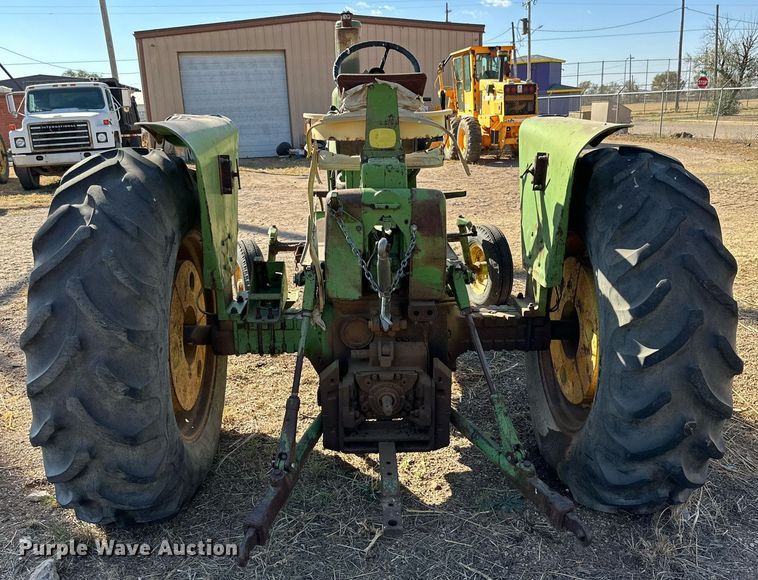 image for item DP5915 John Deere 4020 tractor