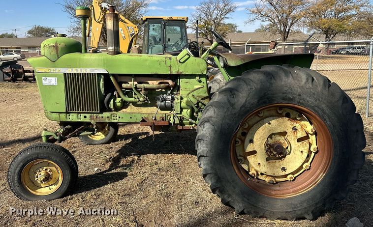 image for item DP5915 John Deere 4020 tractor