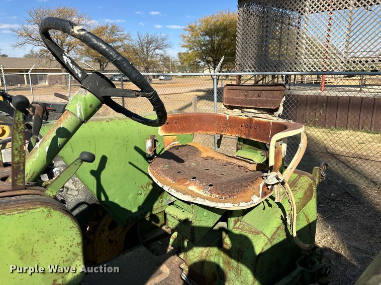 image for item DP5915 John Deere 4020 tractor