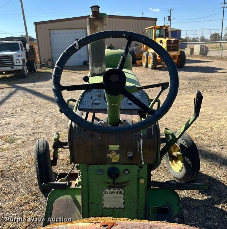 image for item DP5915 John Deere 4020 tractor