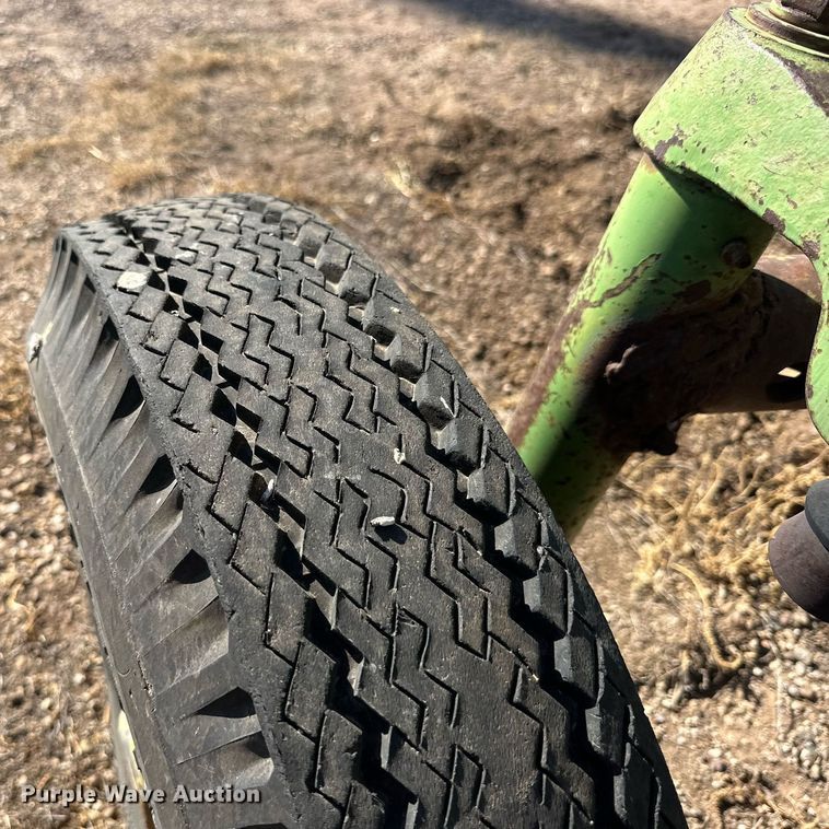 image for item DP5915 John Deere 4020 tractor