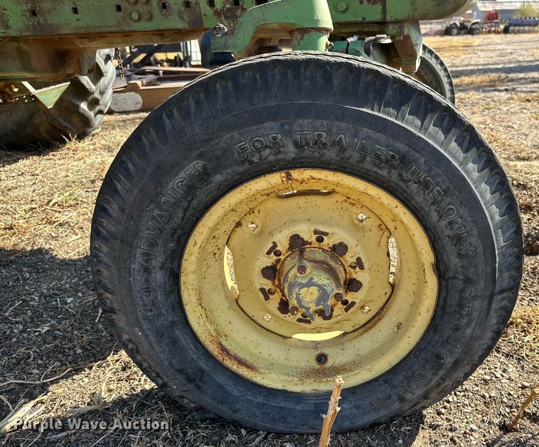 image for item DP5915 John Deere 4020 tractor