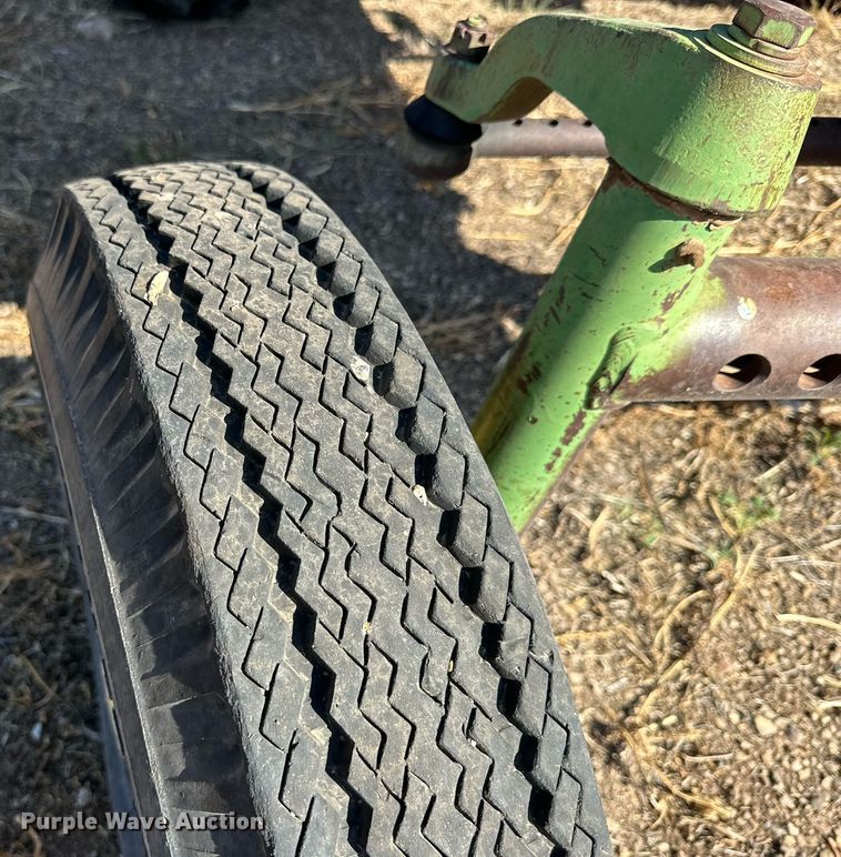 image for item DP5915 John Deere 4020 tractor