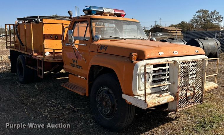 image for item DP5917 1976 Ford F750 fire truck