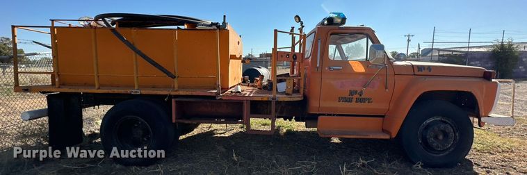image for item DP5917 1976 Ford F750 fire truck