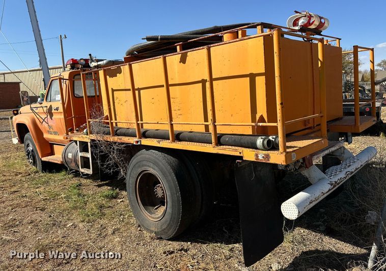 image for item DP5917 1976 Ford F750 fire truck