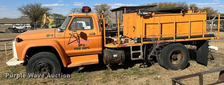 image for item DP5917 1976 Ford F750 fire truck