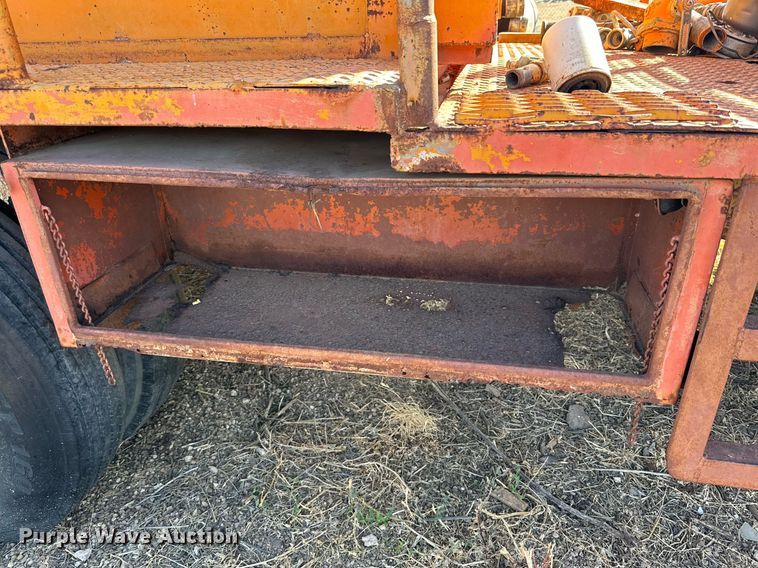 image for item DP5917 1976 Ford F750 fire truck