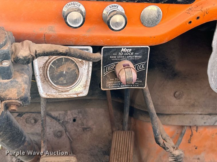 image for item DP5917 1976 Ford F750 fire truck