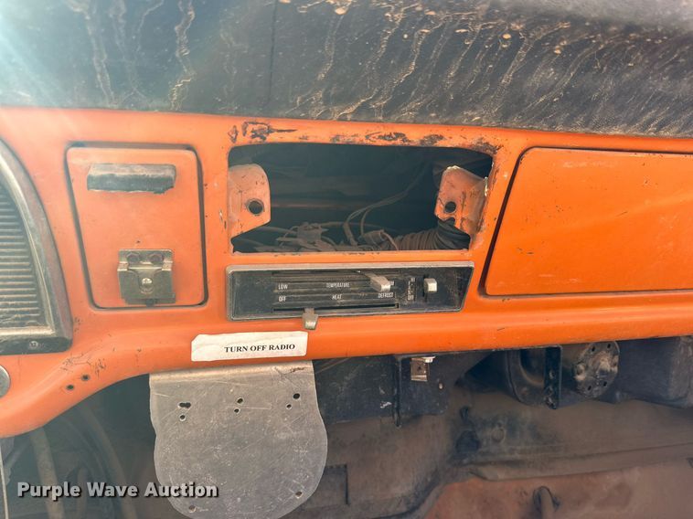 image for item DP5917 1976 Ford F750 fire truck