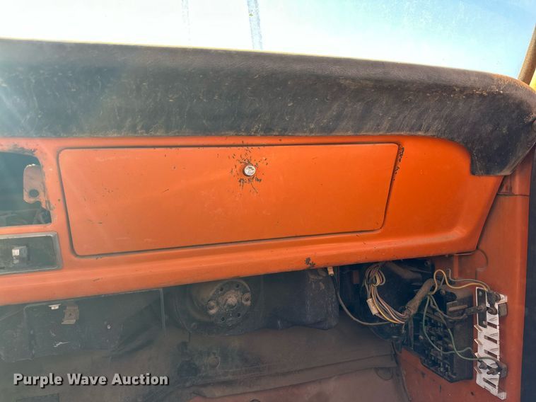 image for item DP5917 1976 Ford F750 fire truck