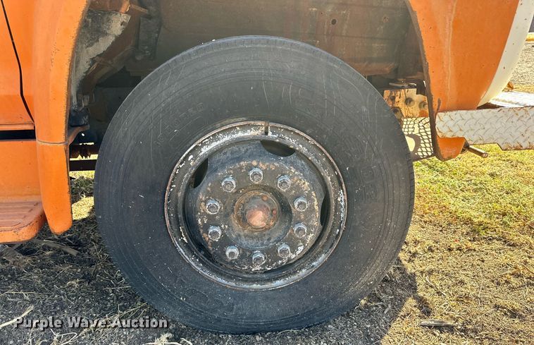 image for item DP5917 1976 Ford F750 fire truck