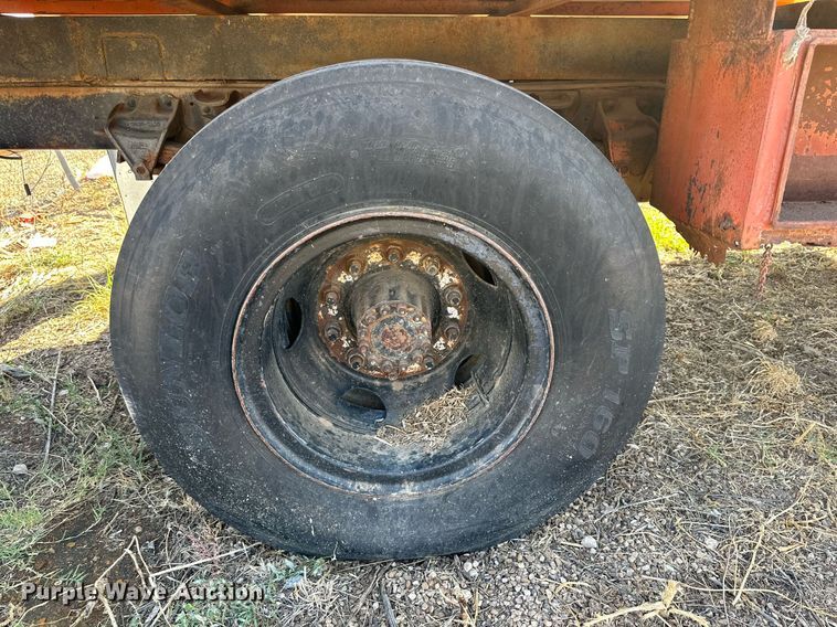 image for item DP5917 1976 Ford F750 fire truck