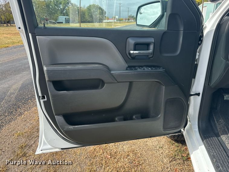 image for item DP5924 2018 Chevrolet Silverado 1500 Crew Cab pickup truck