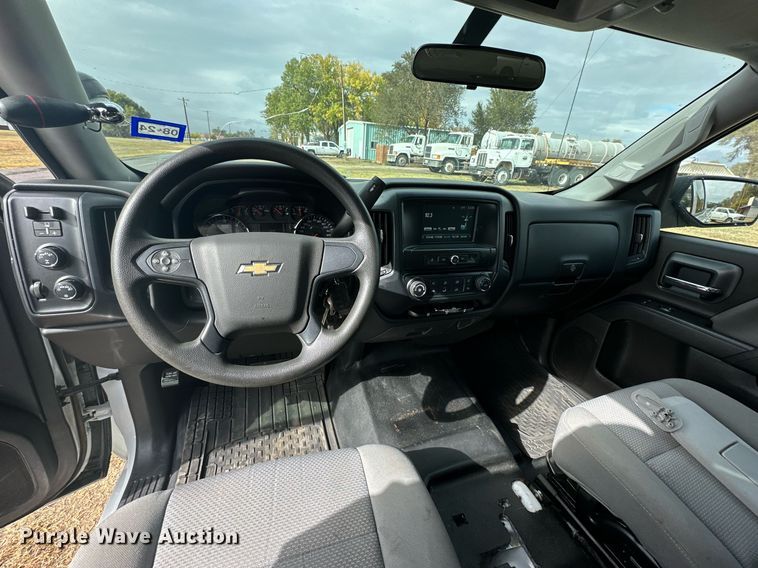 image for item DP5924 2018 Chevrolet Silverado 1500 Crew Cab pickup truck