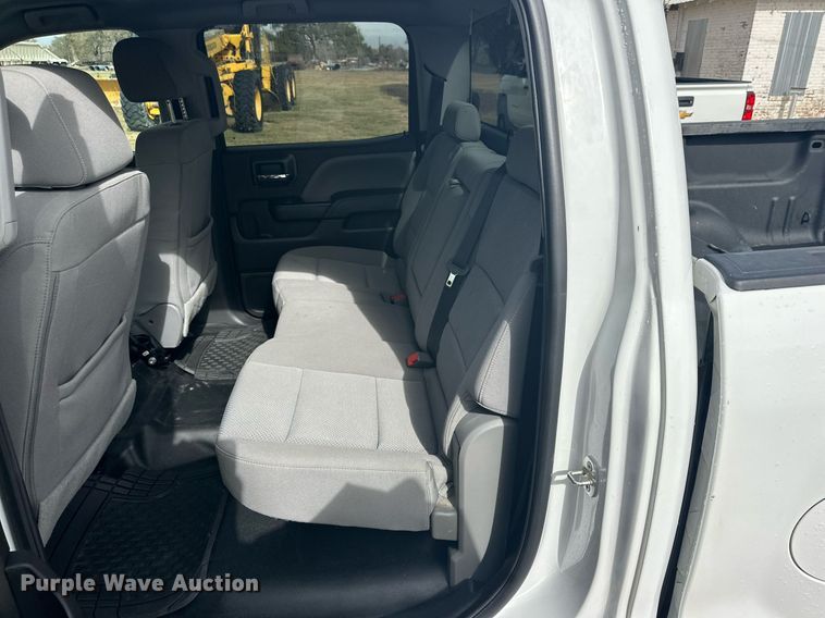 image for item DP5924 2018 Chevrolet Silverado 1500 Crew Cab pickup truck