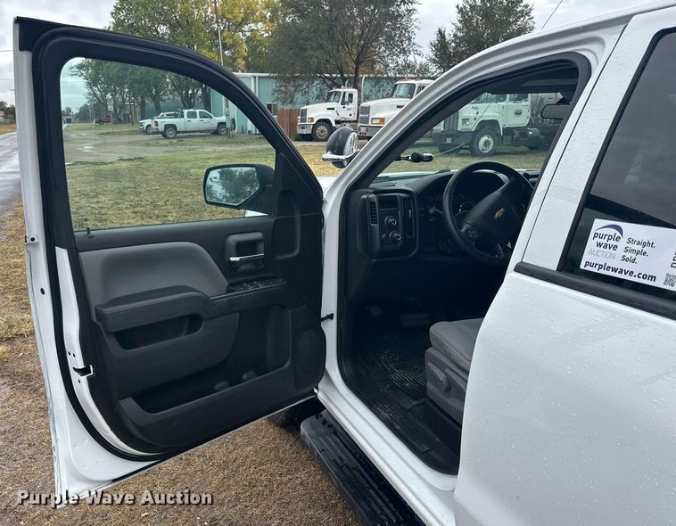 image for item DP5925 2018 Chevrolet Silverado 1500 Crew Cab pickup truck