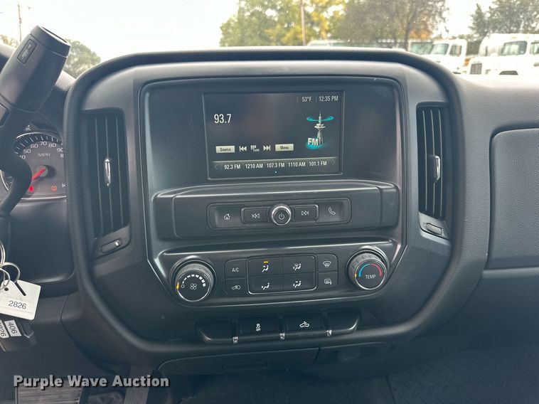 image for item DP5925 2018 Chevrolet Silverado 1500 Crew Cab pickup truck