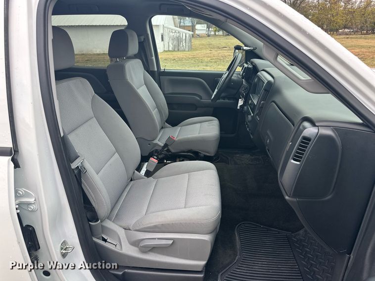 image for item DP5925 2018 Chevrolet Silverado 1500 Crew Cab pickup truck