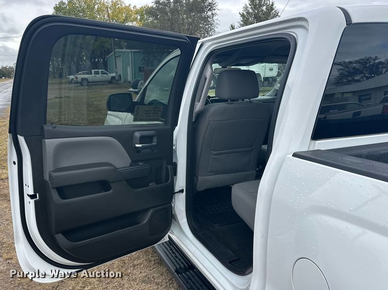 image for item DP5925 2018 Chevrolet Silverado 1500 Crew Cab pickup truck