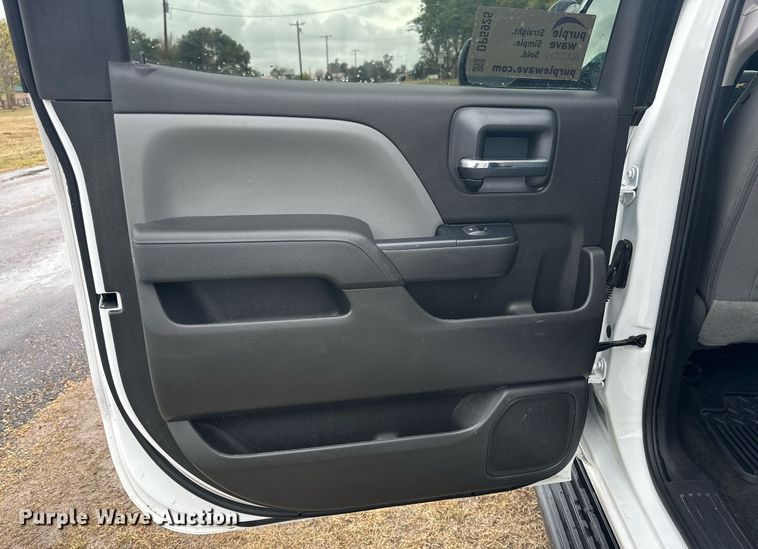 image for item DP5925 2018 Chevrolet Silverado 1500 Crew Cab pickup truck