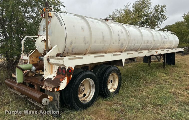 image for item DP5933 2012 Southern Vac vacuum trailer