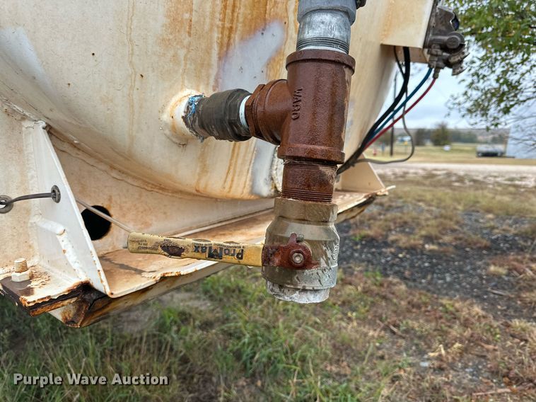 image for item DP5933 2012 Southern Vac vacuum trailer