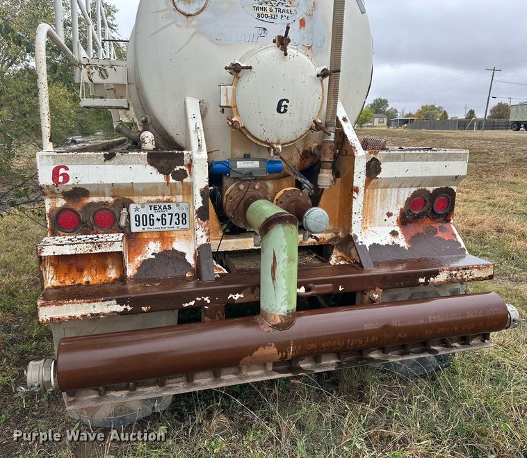 image for item DP5933 2012 Southern Vac vacuum trailer