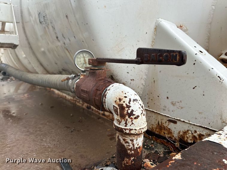 image for item DP5933 2012 Southern Vac vacuum trailer