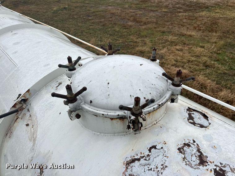 image for item DP5933 2012 Southern Vac vacuum trailer