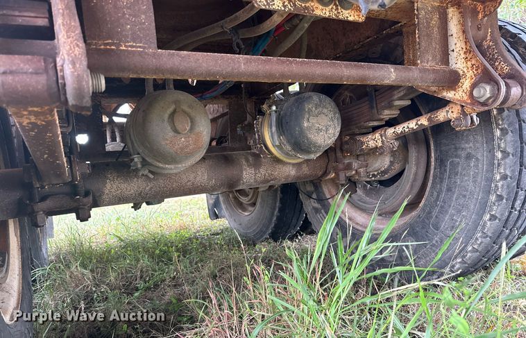 image for item DP5933 2012 Southern Vac vacuum trailer