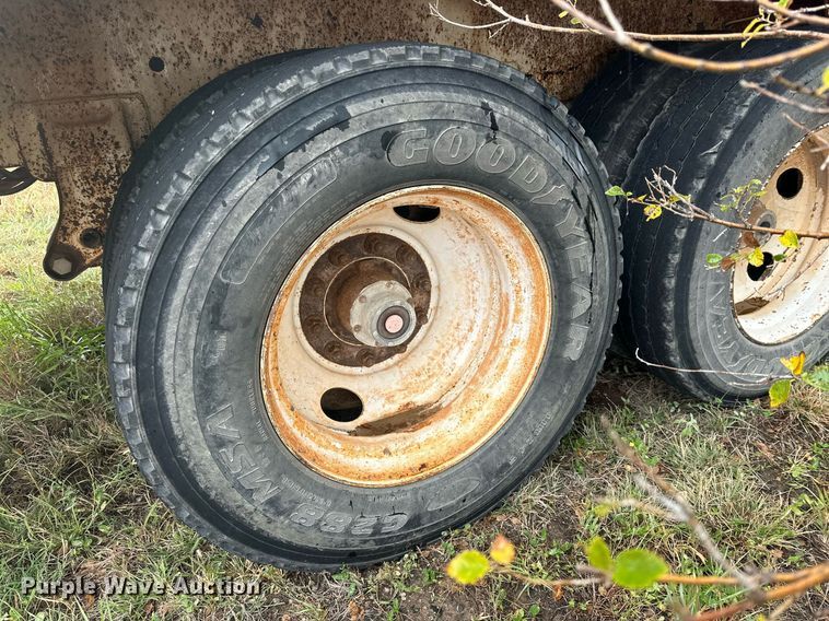 image for item DP5933 2012 Southern Vac vacuum trailer