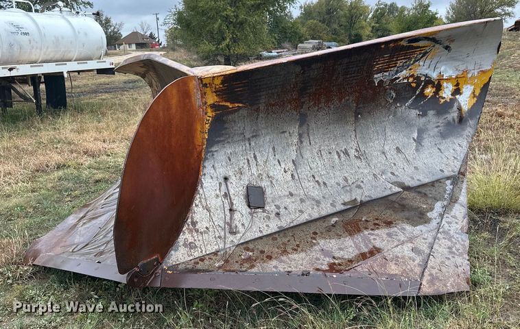 image for item DP5934 Austin Western motor grader snow plow