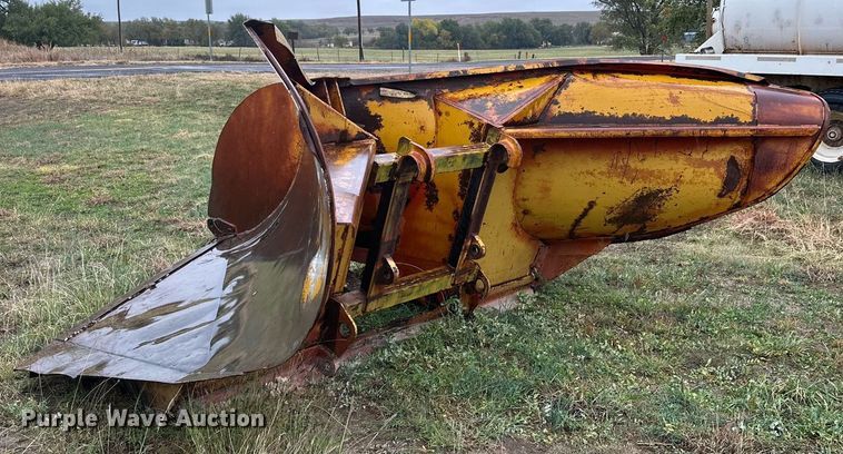 image for item DP5934 Austin Western motor grader snow plow