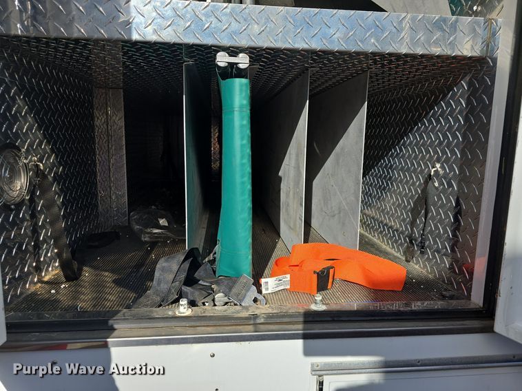 image for item DQ5285 1988 Freightliner  FL112 rescue vehicle