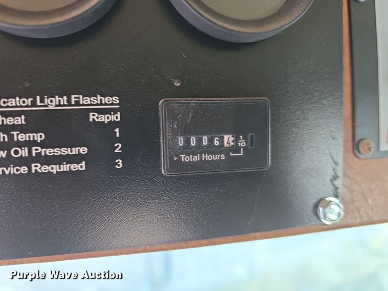 image for item DQ5285 1988 Freightliner  FL112 rescue vehicle