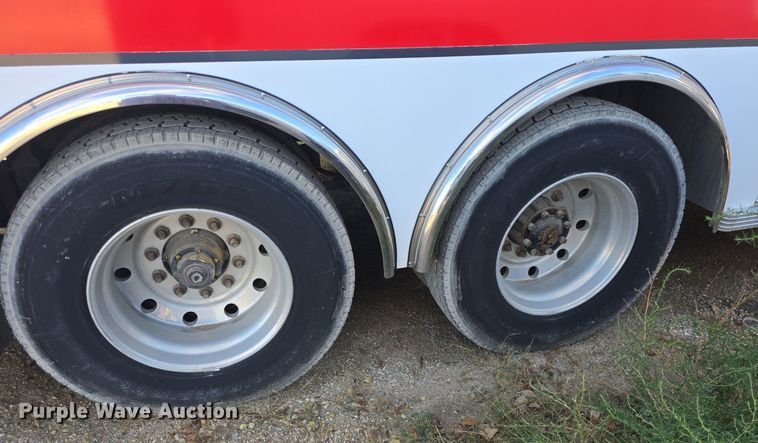 image for item DQ5285 1988 Freightliner  FL112 rescue vehicle