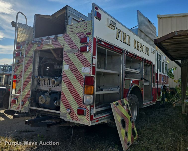 image for item DQ5286 2006 Pierce Arrow XT pumper fire truck