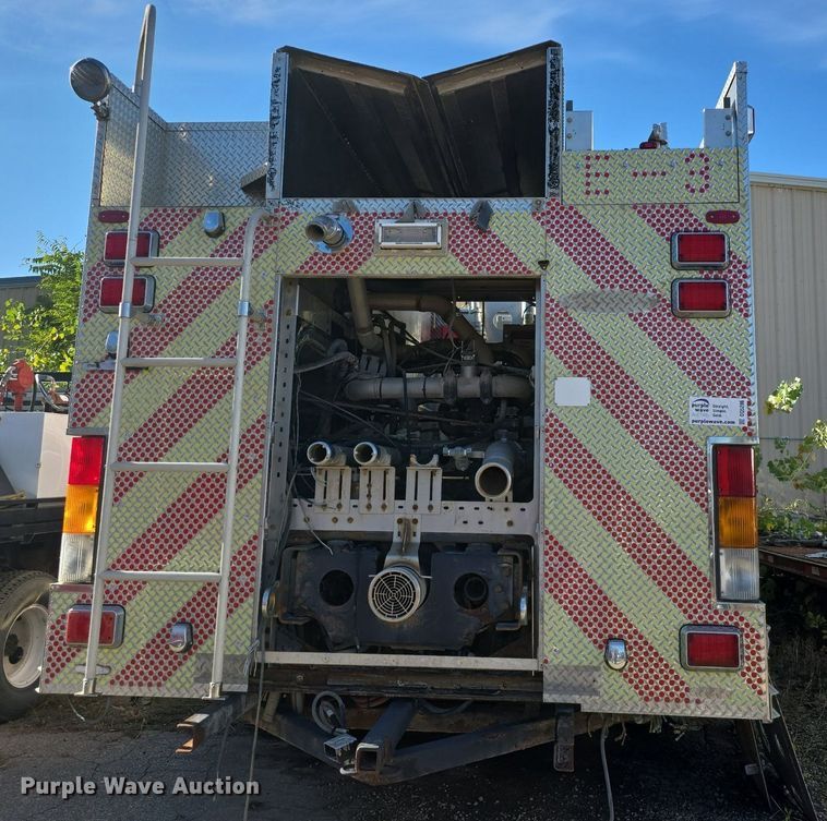 image for item DQ5286 2006 Pierce Arrow XT pumper fire truck