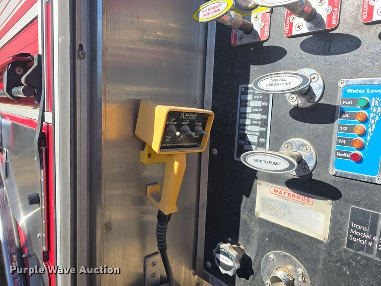 image for item DQ5286 2006 Pierce Arrow XT pumper fire truck