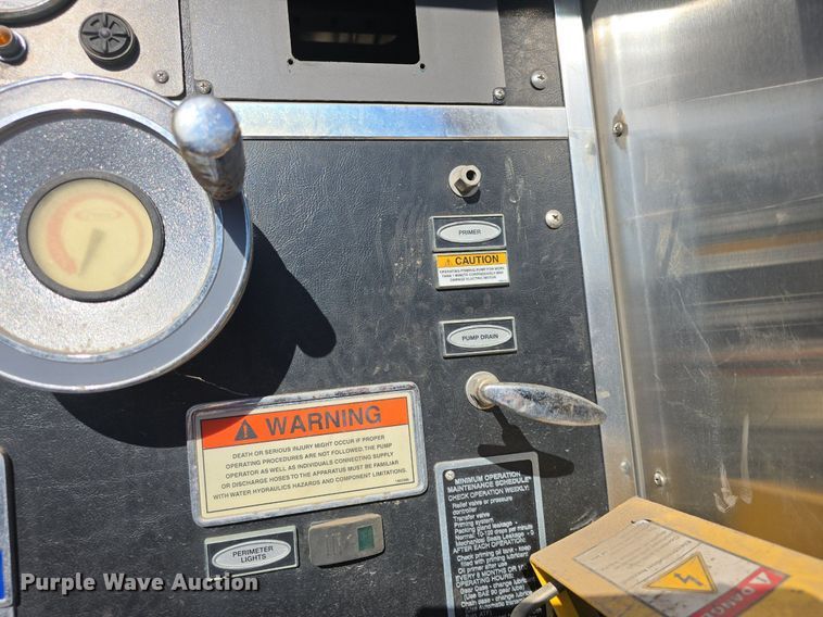 image for item DQ5286 2006 Pierce Arrow XT pumper fire truck