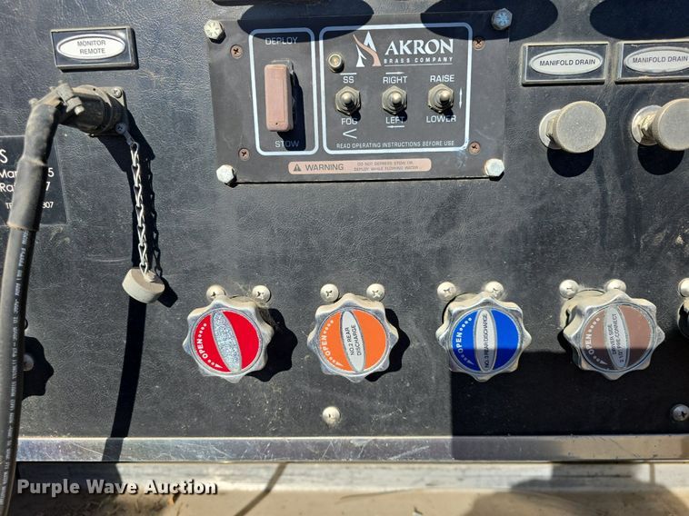 image for item DQ5286 2006 Pierce Arrow XT pumper fire truck