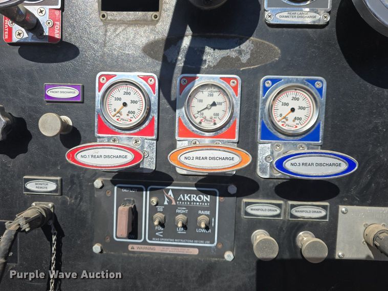 image for item DQ5286 2006 Pierce Arrow XT pumper fire truck