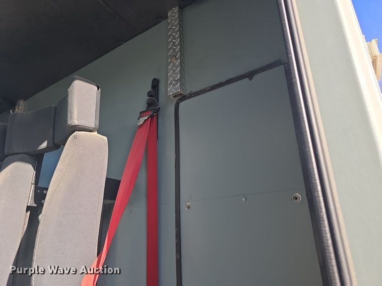 image for item DQ5286 2006 Pierce Arrow XT pumper fire truck