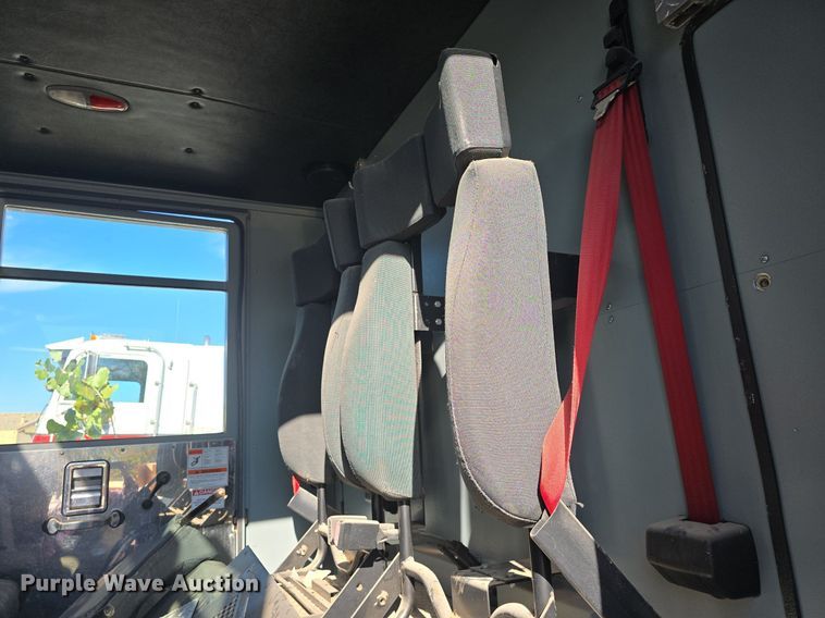 image for item DQ5286 2006 Pierce Arrow XT pumper fire truck