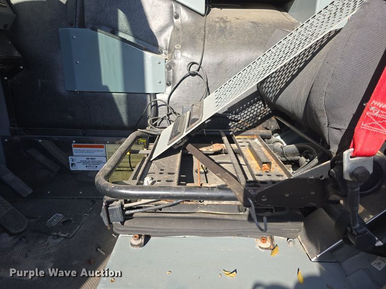 image for item DQ5286 2006 Pierce Arrow XT pumper fire truck