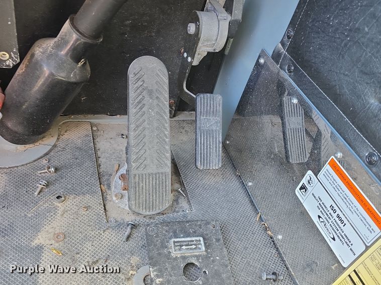 image for item DQ5286 2006 Pierce Arrow XT pumper fire truck